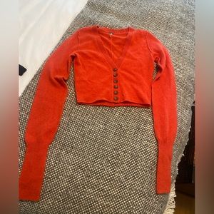 Free people 100% cashmere cropped sweater.